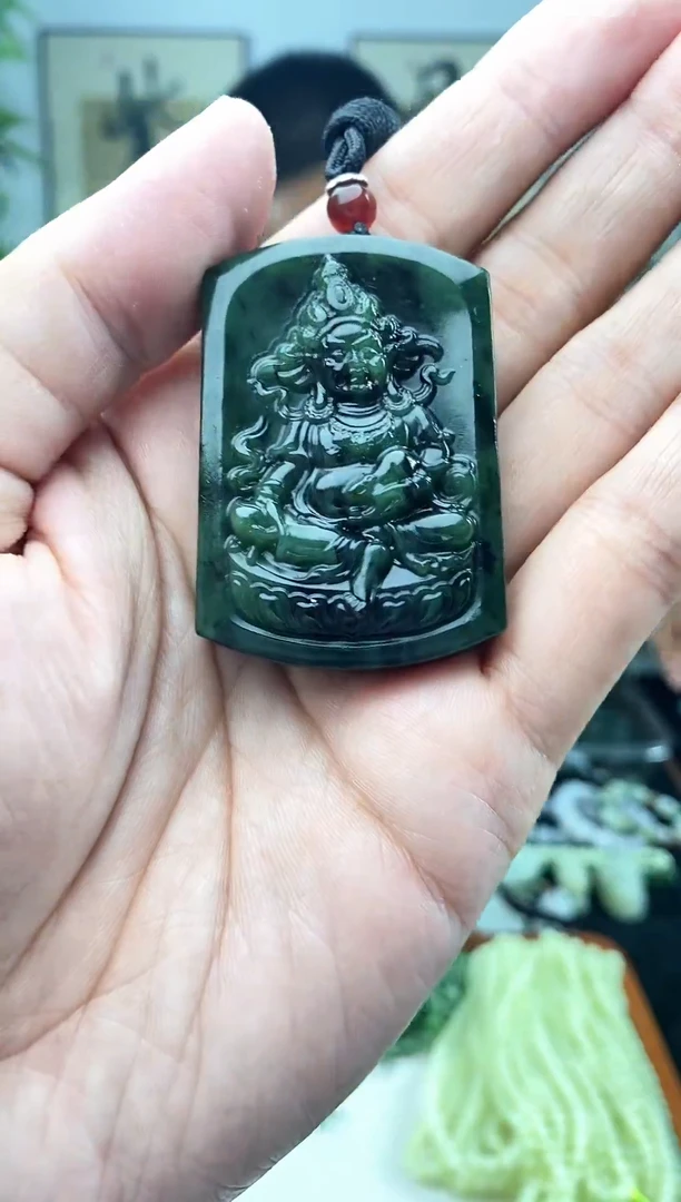 和田玉未镶嵌颈饰1