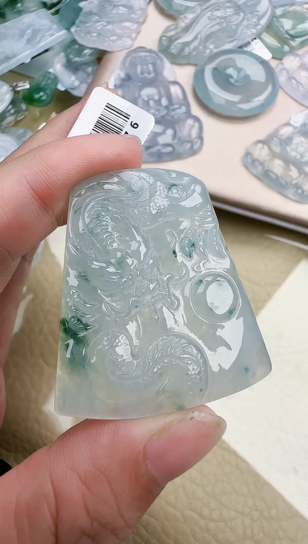 翡翠未镶嵌颈饰缅甸翡翠a货