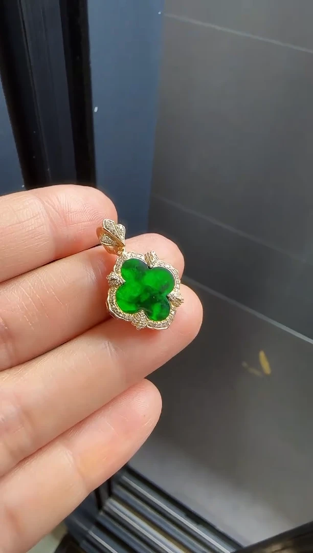 【闪购商品】翡翠颈饰18K金镶嵌00005800
