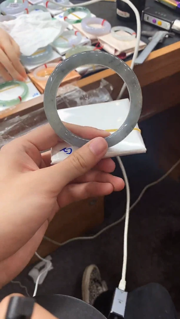 未镶嵌手镯翡翠6162 冰乌鸡圆条 18