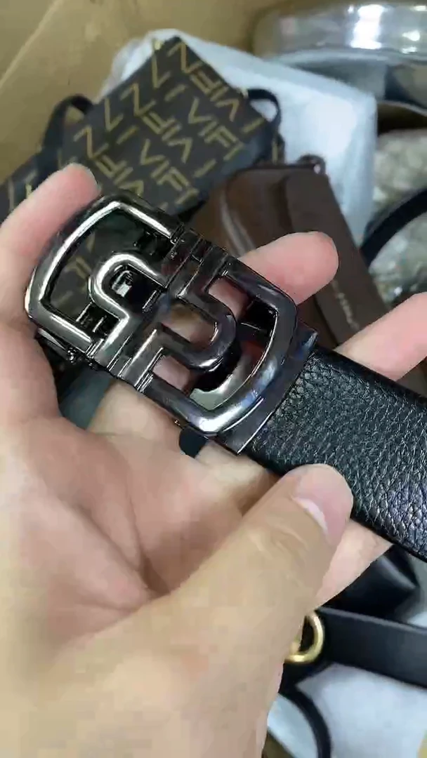 2025新款L男士经典时尚百搭商务自动扣皮带