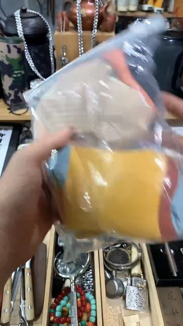 瓷片闪购商品  如图所示