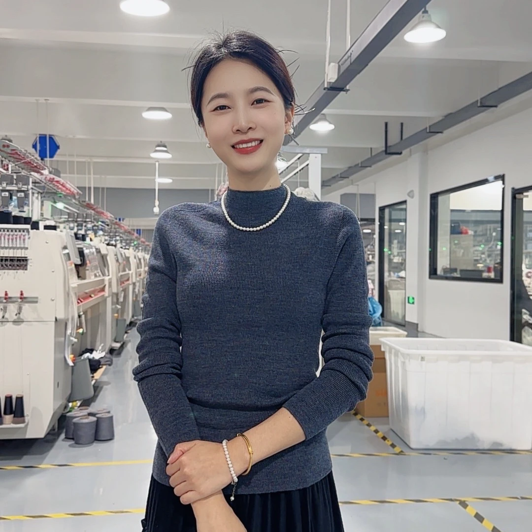 【Lili】加厚可机洗100%绵羊毛精纺美丽诺羊毛衫无缝一体半高领8635