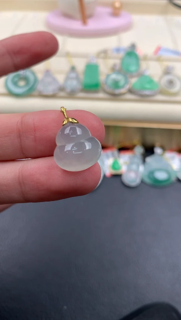 【闪购商品】翡翠颈饰18K金镶嵌A785