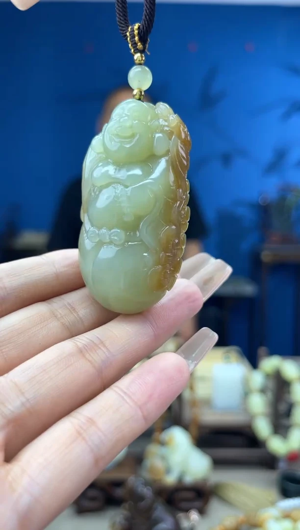 和田玉未镶嵌颈饰1