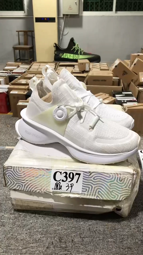 正品匹克男女断码鞋
