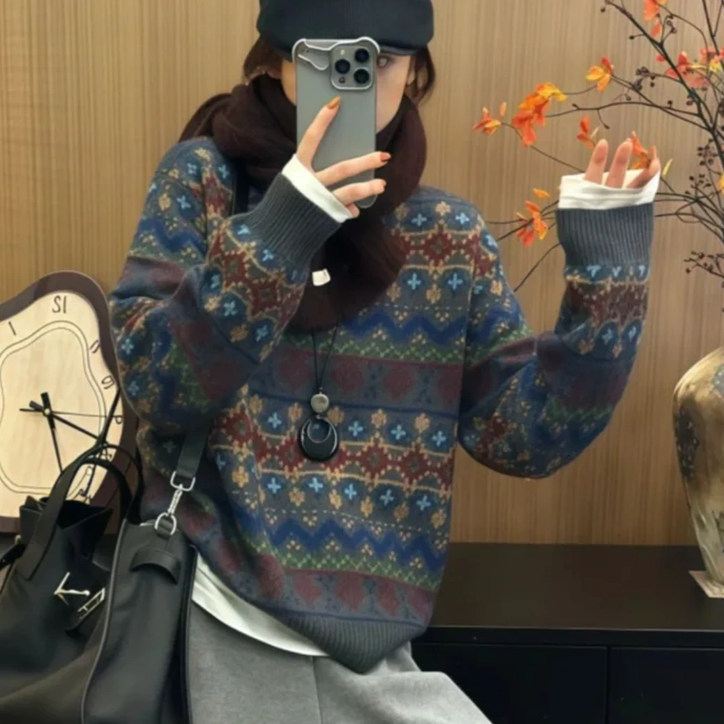 8884#复古提花圆领套头毛衣内搭叠穿打底长袖针织衫