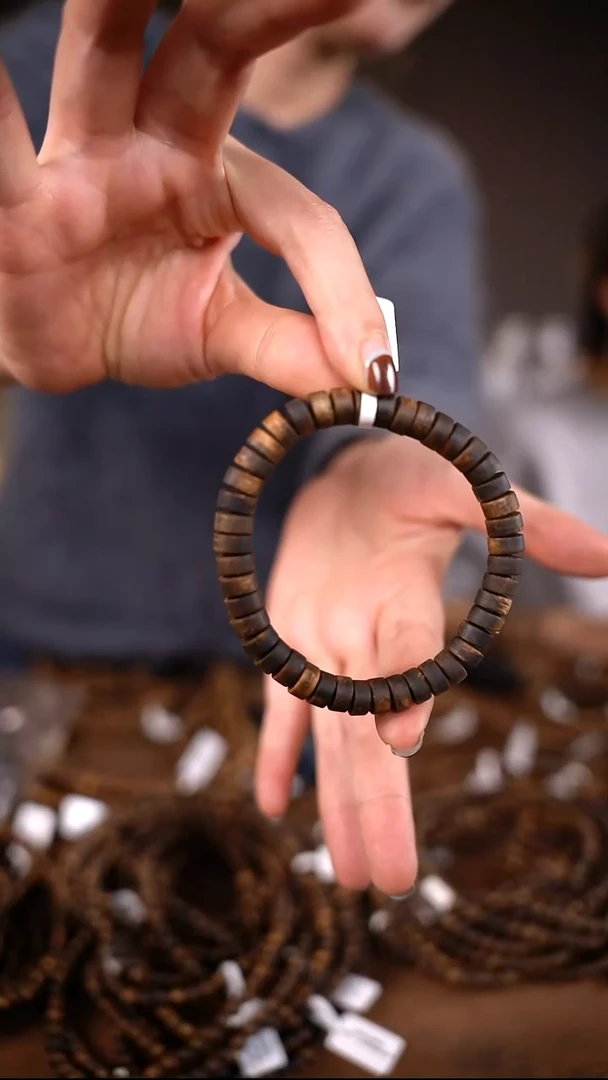 沉香手串【沉水】8mm精工直切单圈棋楠沉香手串