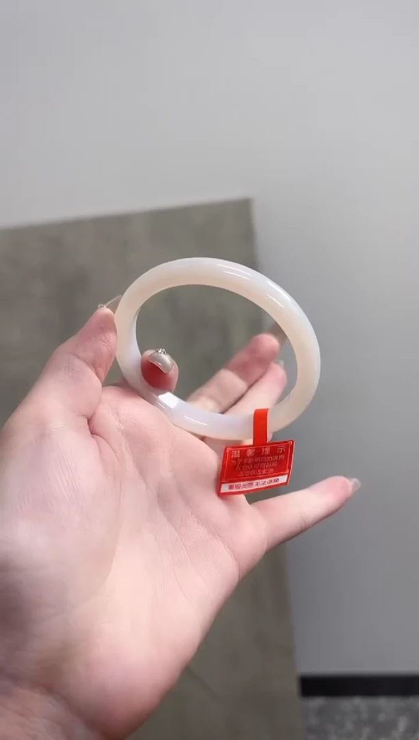 【闪购商品】玛瑙/玉髓手镯未镶嵌58圈 需要包容