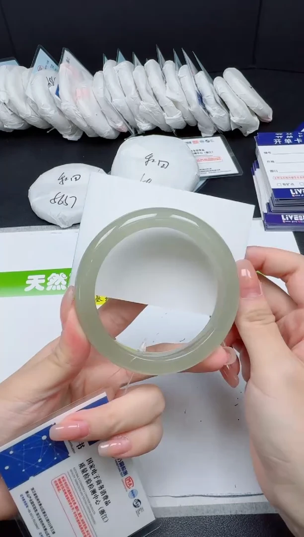 未镶嵌手镯石英质玉056-6061
