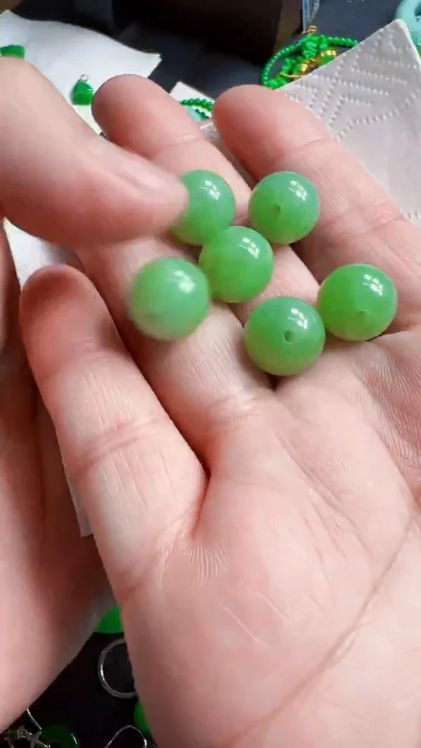 颈饰未镶嵌翡翠多样性发货发1