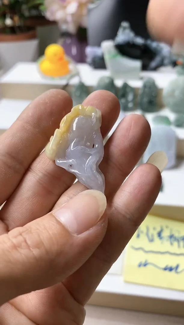 颈饰未镶嵌翡翠宝***咪36天然缅甸翡翠A货