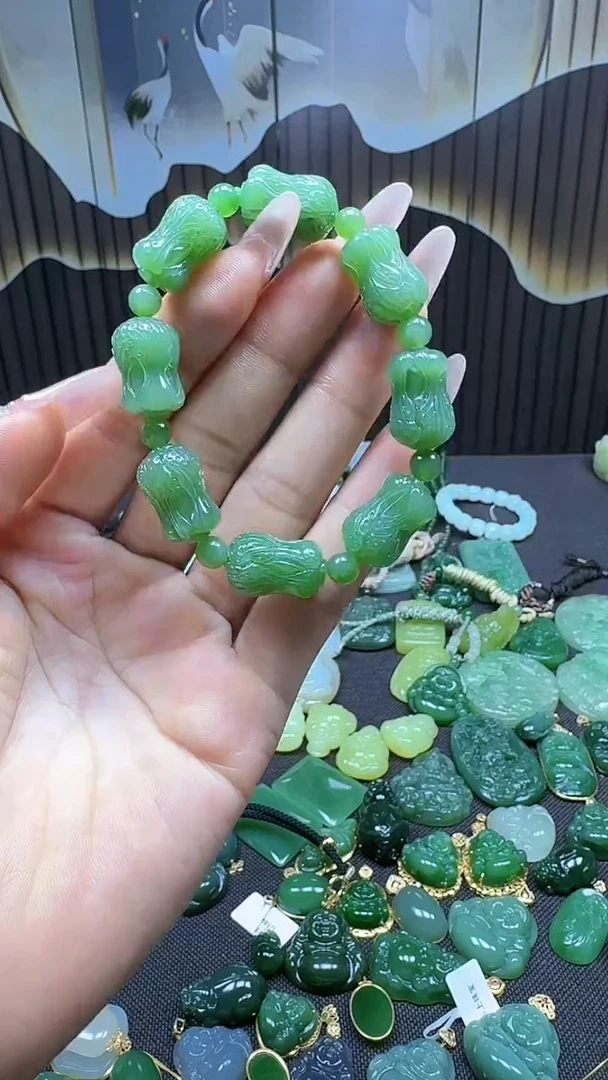 和田玉未镶嵌挂件1