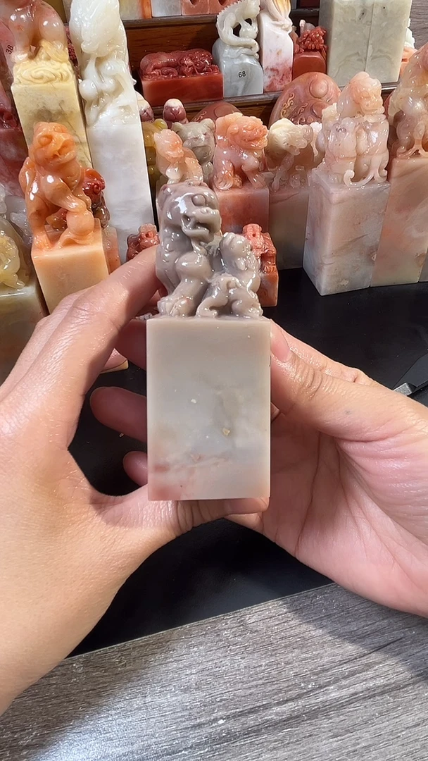 老挝石印石净****81个老挝章