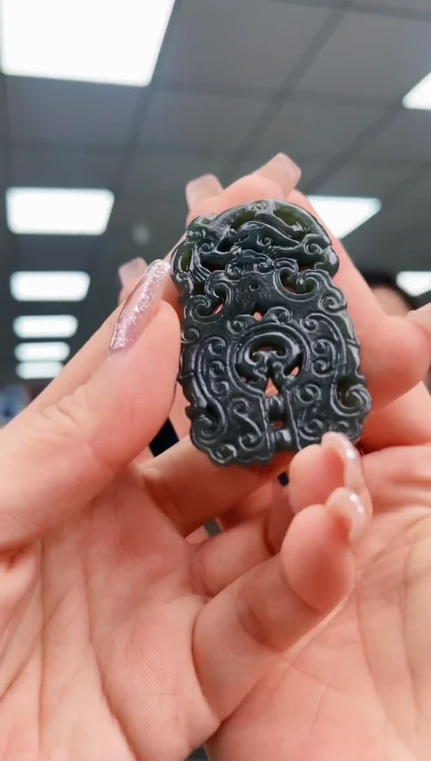 颈饰未镶嵌和田玉a1