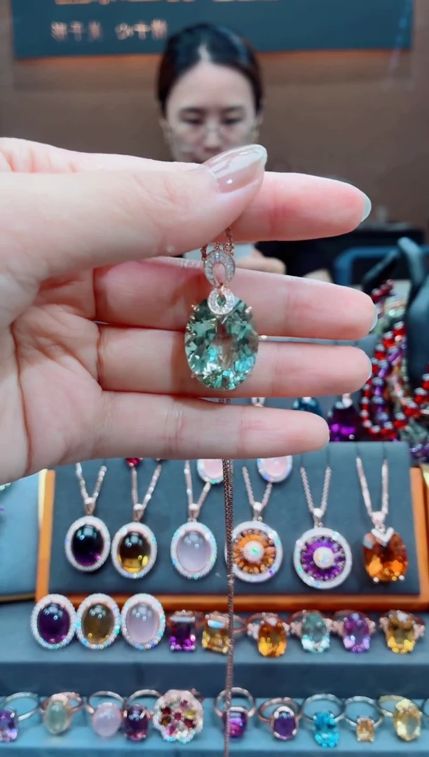 银S925镶嵌吊坠(赠链)水晶水晶吊坠