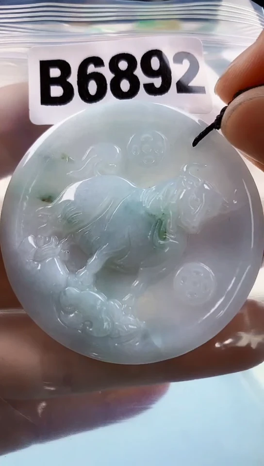 翡翠未镶嵌颈饰天然翡翠吊坠挂件