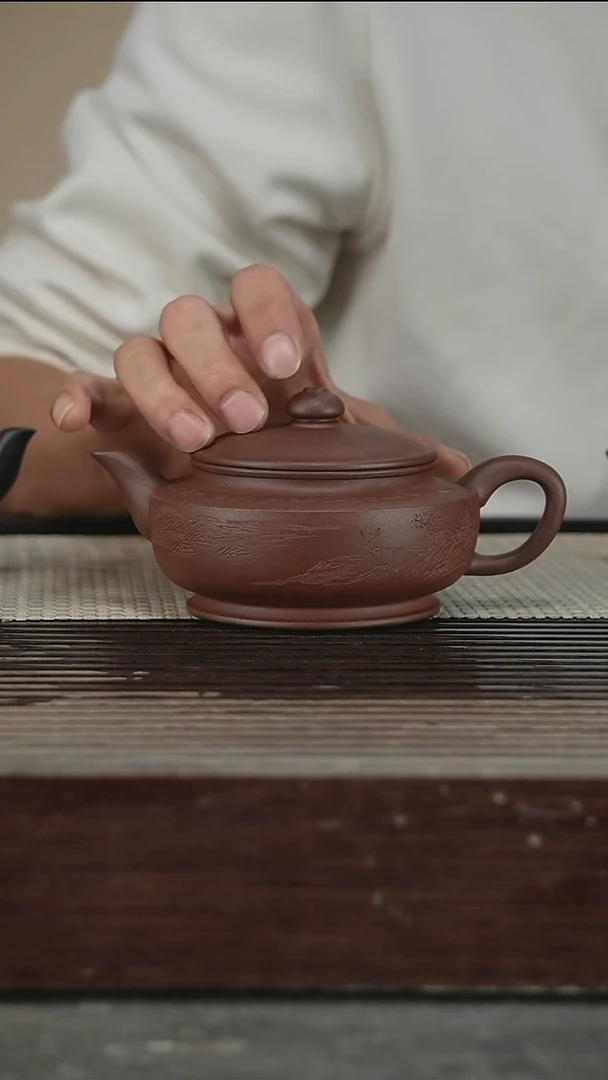茶壶紫砂王品荣，带证240CC49号