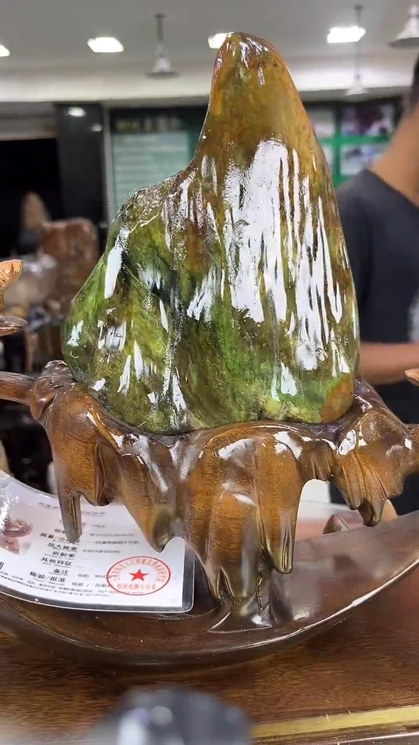 缅甸天然树化玉摆件