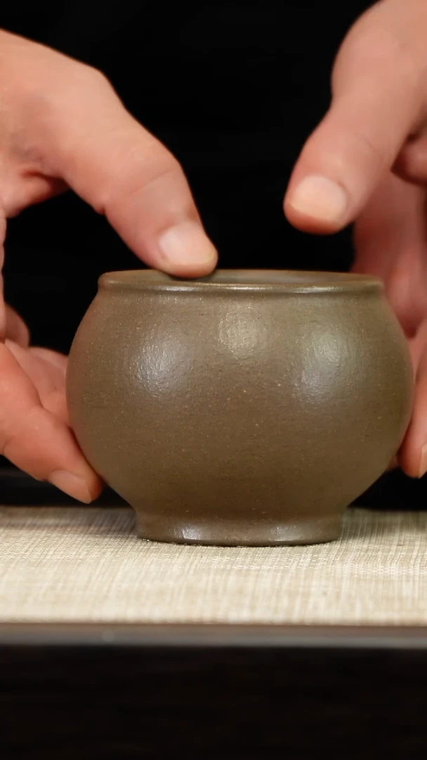 茶壶紫砂蟹壳青坛子
