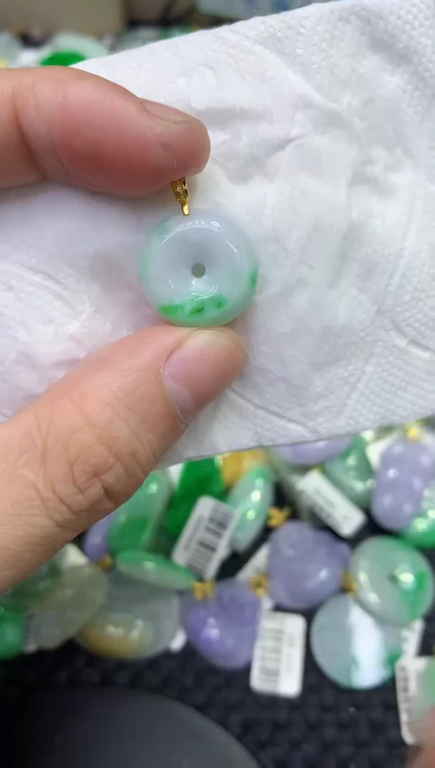 颈饰未镶嵌翡翠天然缅甸A货翡翠