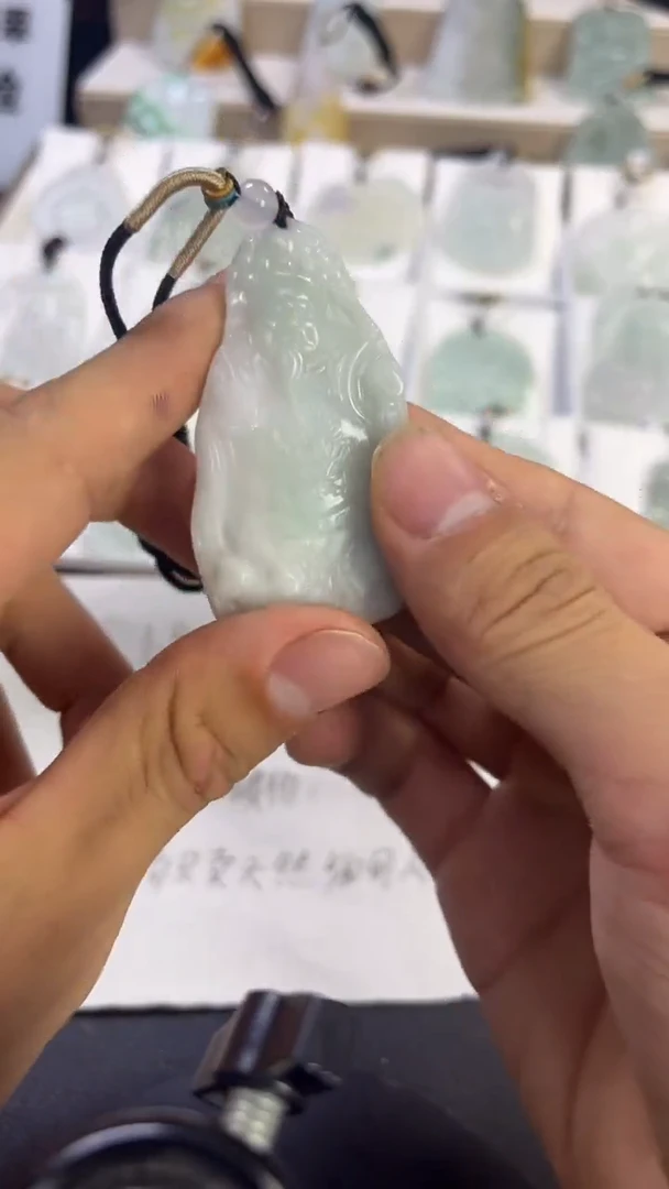 颈饰未镶嵌翡翠/8/27     963