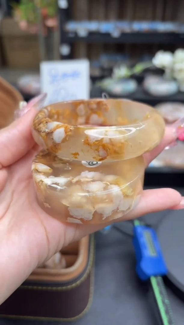 未镶嵌手镯石英质玉80(59圈赠送镯心)