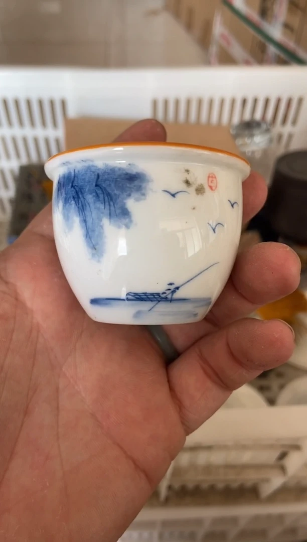 无运费险有瑕疵的摄影的产品有使用过的痕迹有点脏介意勿拍
