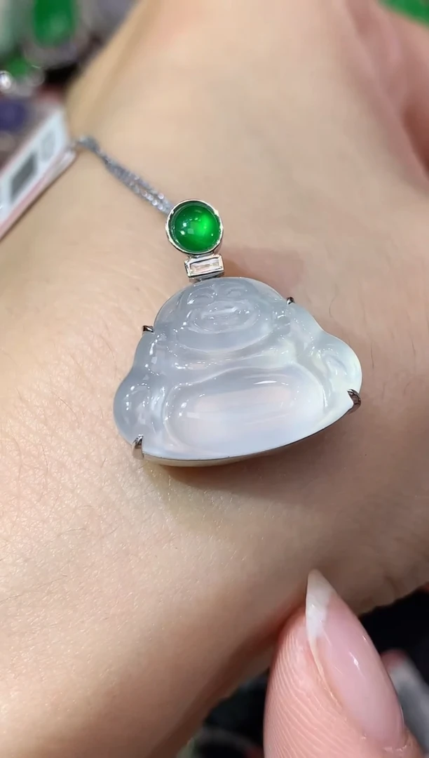 吊坠(不含链)18K金镶嵌翡翠C18