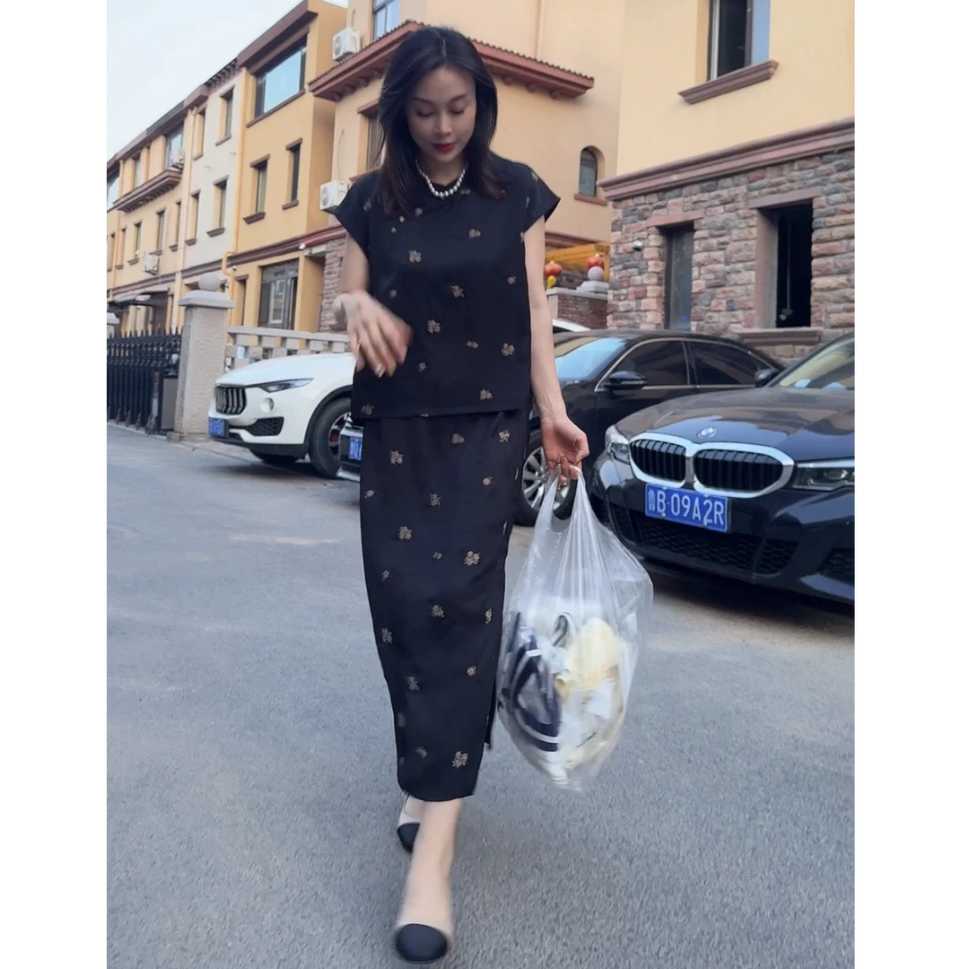 小黑花-新中式套装短袖裙子刺绣极简轻奢飞袖上衣中长裙子气质
