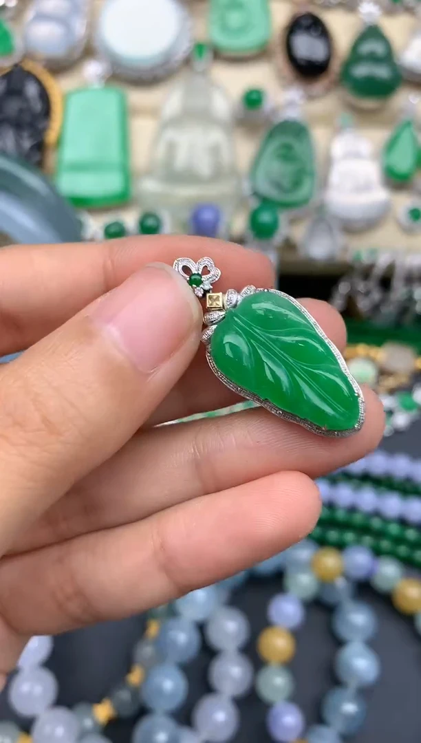 【闪购商品】翡翠颈饰18K金镶嵌359-中国好珍宝
