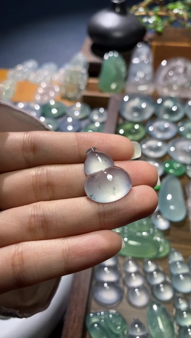 吊坠(不含链)未镶嵌翡翠葫芦