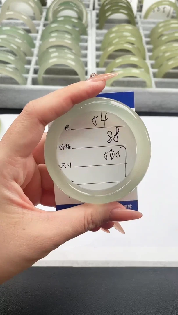 未镶嵌手镯石英质玉东陵玉