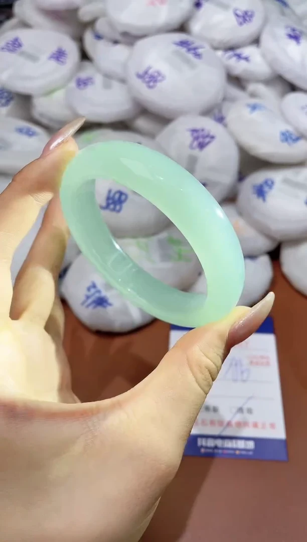 玛瑙/玉髓手镯未镶嵌867