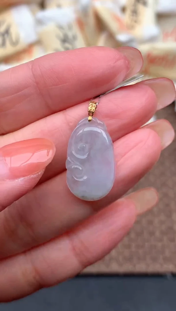 18K金镶嵌挂件翡翠福利