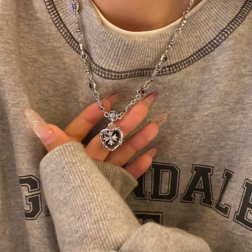 铜合金项链 甜酷风十字架爱心项链时尚小众设计高级感精致锁骨链