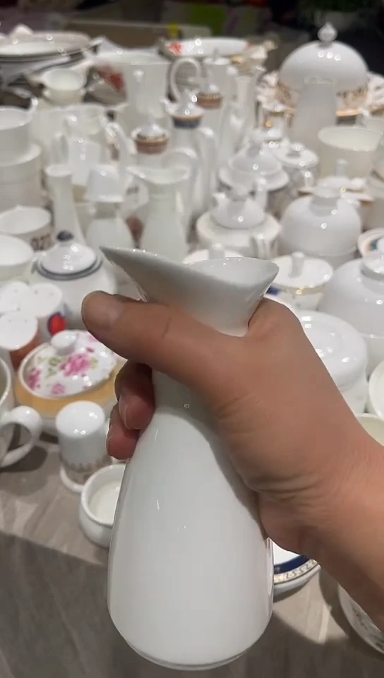 瓷酒壶白瓷1个隆达