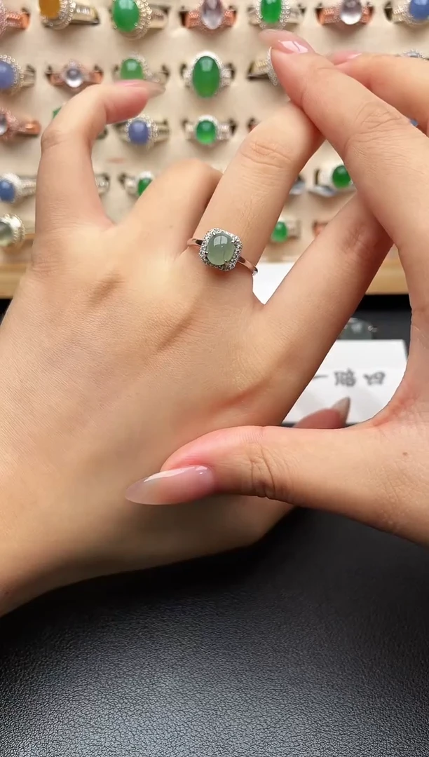 银S925镶嵌戒指翡翠一物一证一礼盒