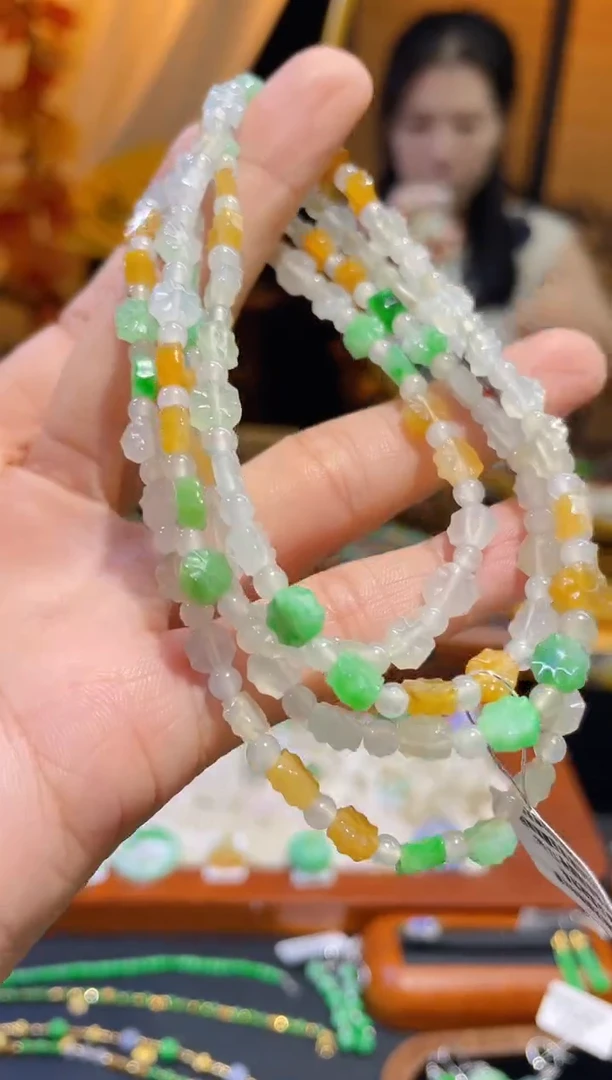 颈饰未镶嵌翡翠假一赔三