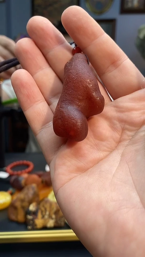 琥珀颈饰未镶嵌吊坠