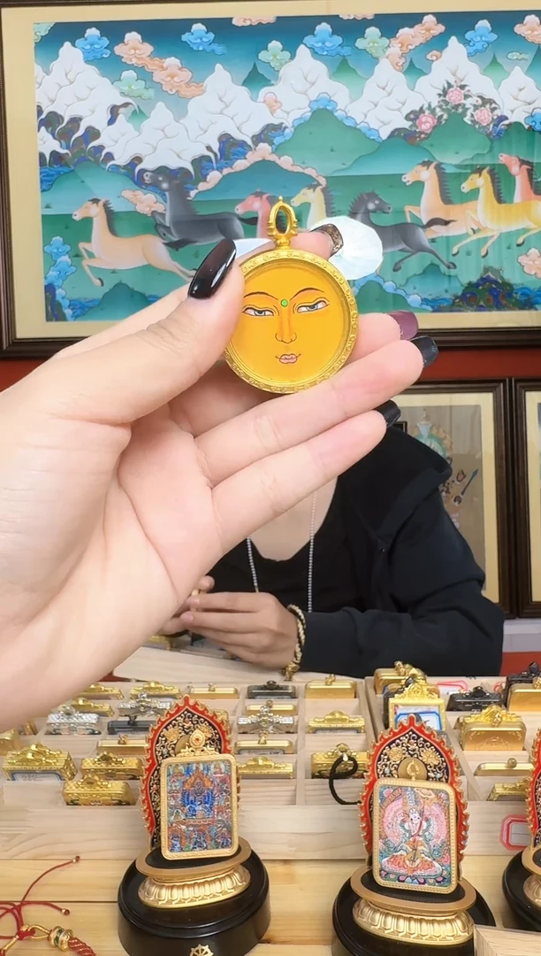 吊坠文老师-热贡纯手绘