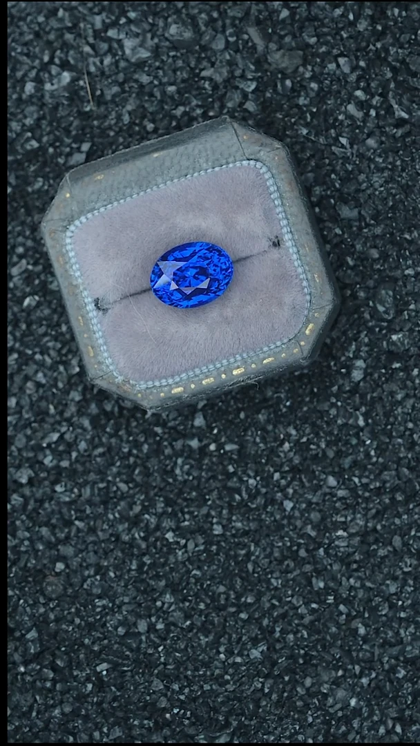 裸石蓝宝石5.57克拉