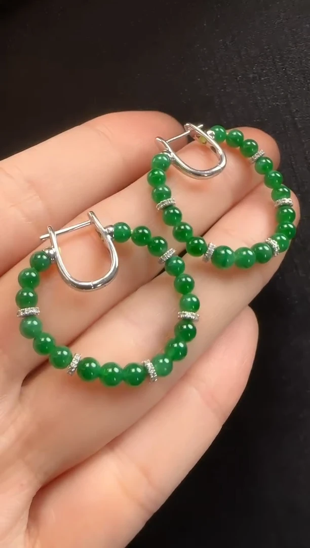 18K金镶嵌翡翠耳饰551玉珠一对