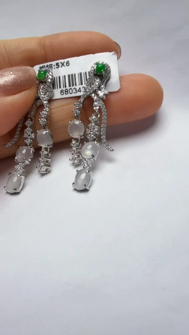 翡翠银S925镶嵌耳钉925银镶缅甸A货翡翠耳钉