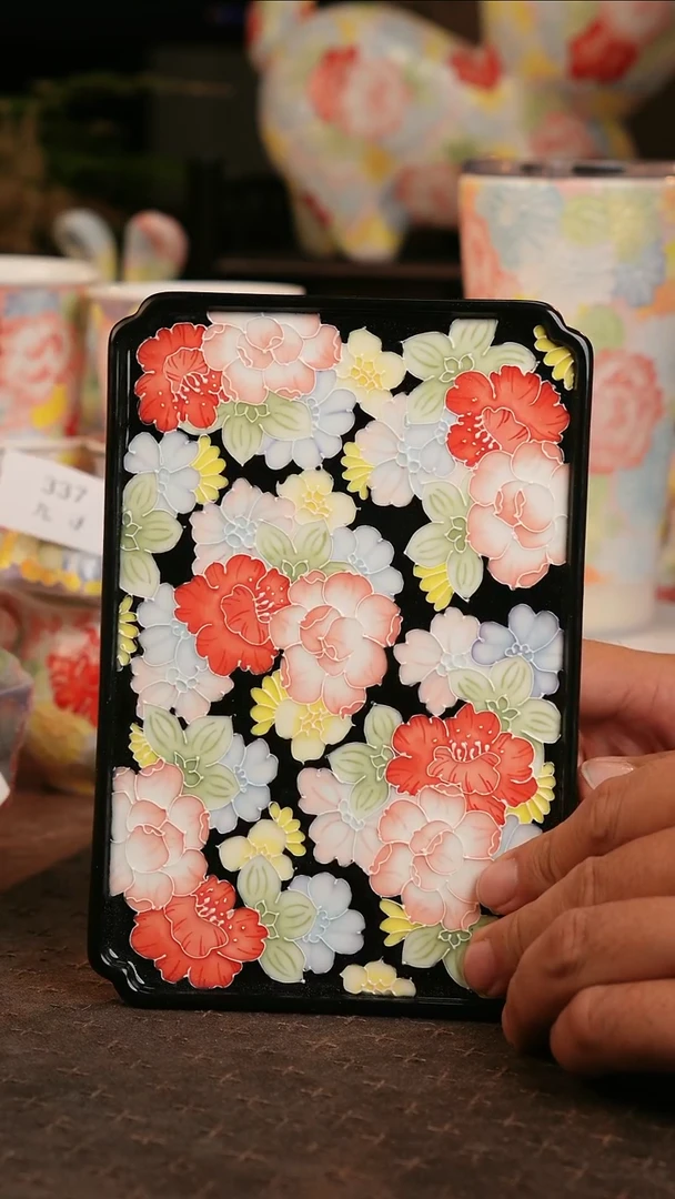 ?***豆九寻景德镇手工手绘珐华彩茶杯349