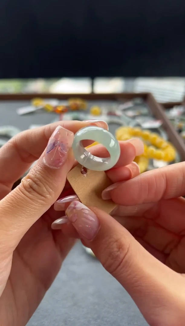 【闪购商品】翡翠吊坠(不含链)未镶嵌63号 11