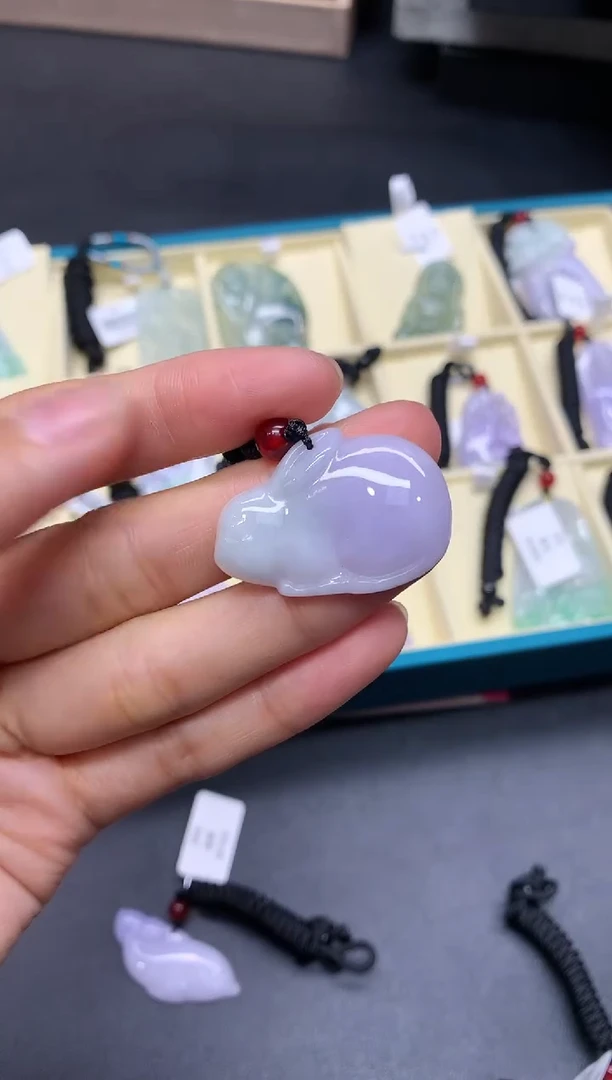 【闪购商品】定制翡翠未镶嵌小兔子【无服务费】