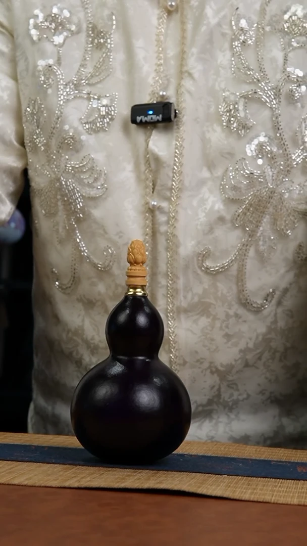 841号 天然热水酒葫芦 一物一拍（有瑕介意勿拍）