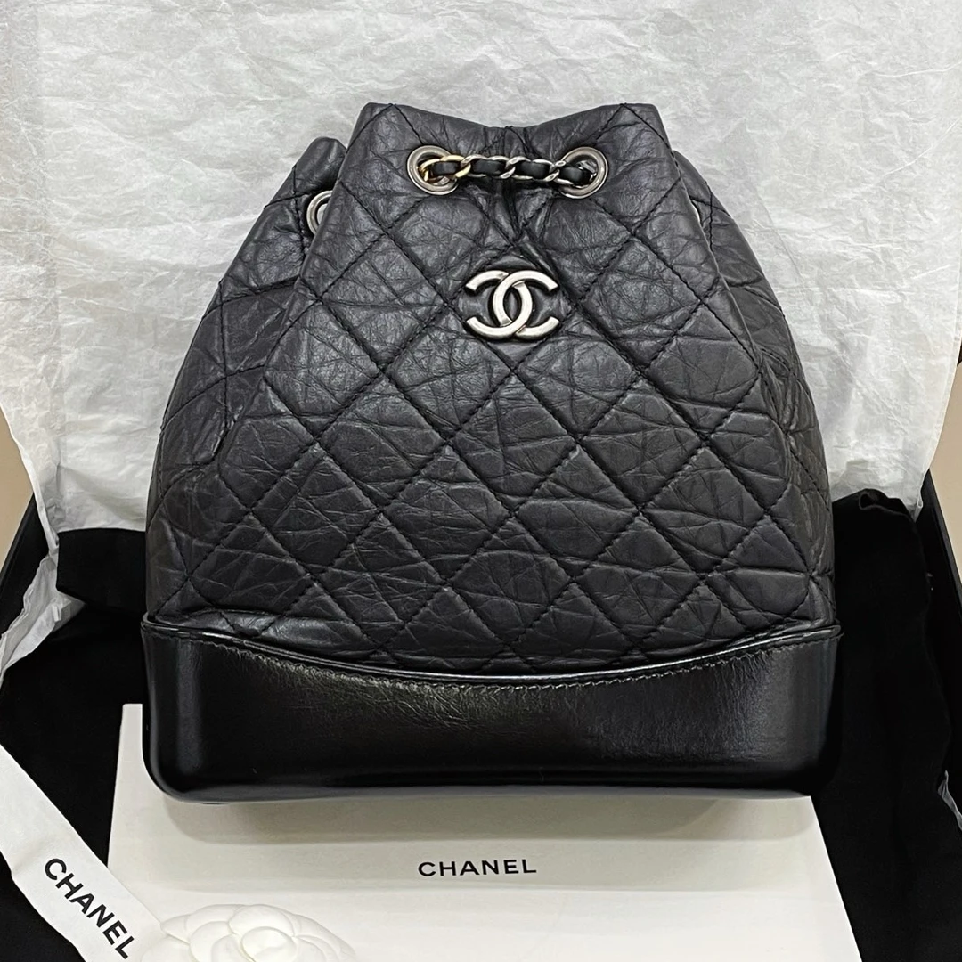 95新 Chanel/香奈儿 黑色流浪双肩包 /7JJ39325