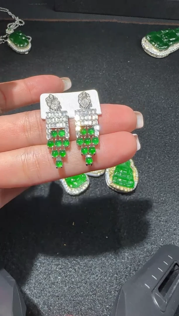 【闪购商品】翡翠耳饰未镶嵌多样性发货拍一发一